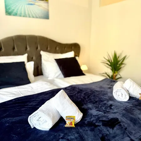 # Deluxe Living # Lejlighed