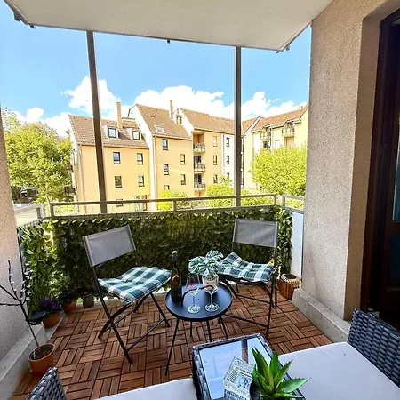 # Deluxe Living # *