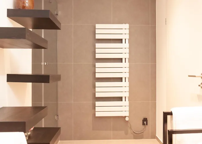 # Deluxe Living # *
